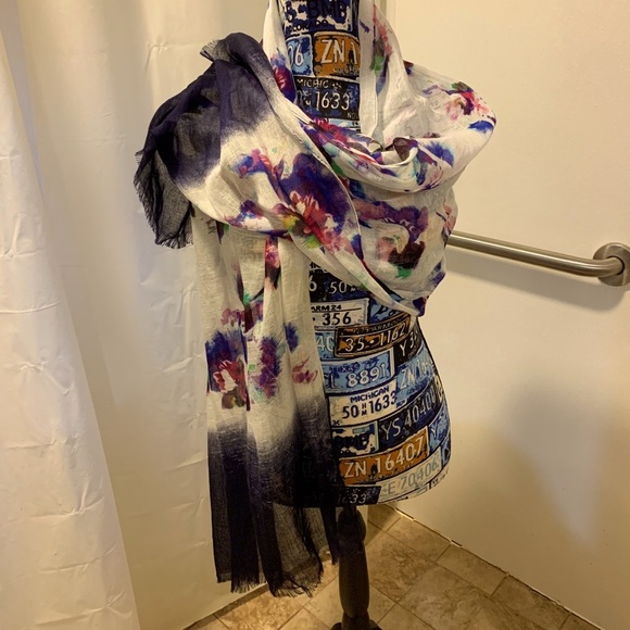 Coldwater Creek Viscose/Linen Blend Floral Print - Picture 1 of 9